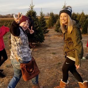 Meet your Posher, Olivia